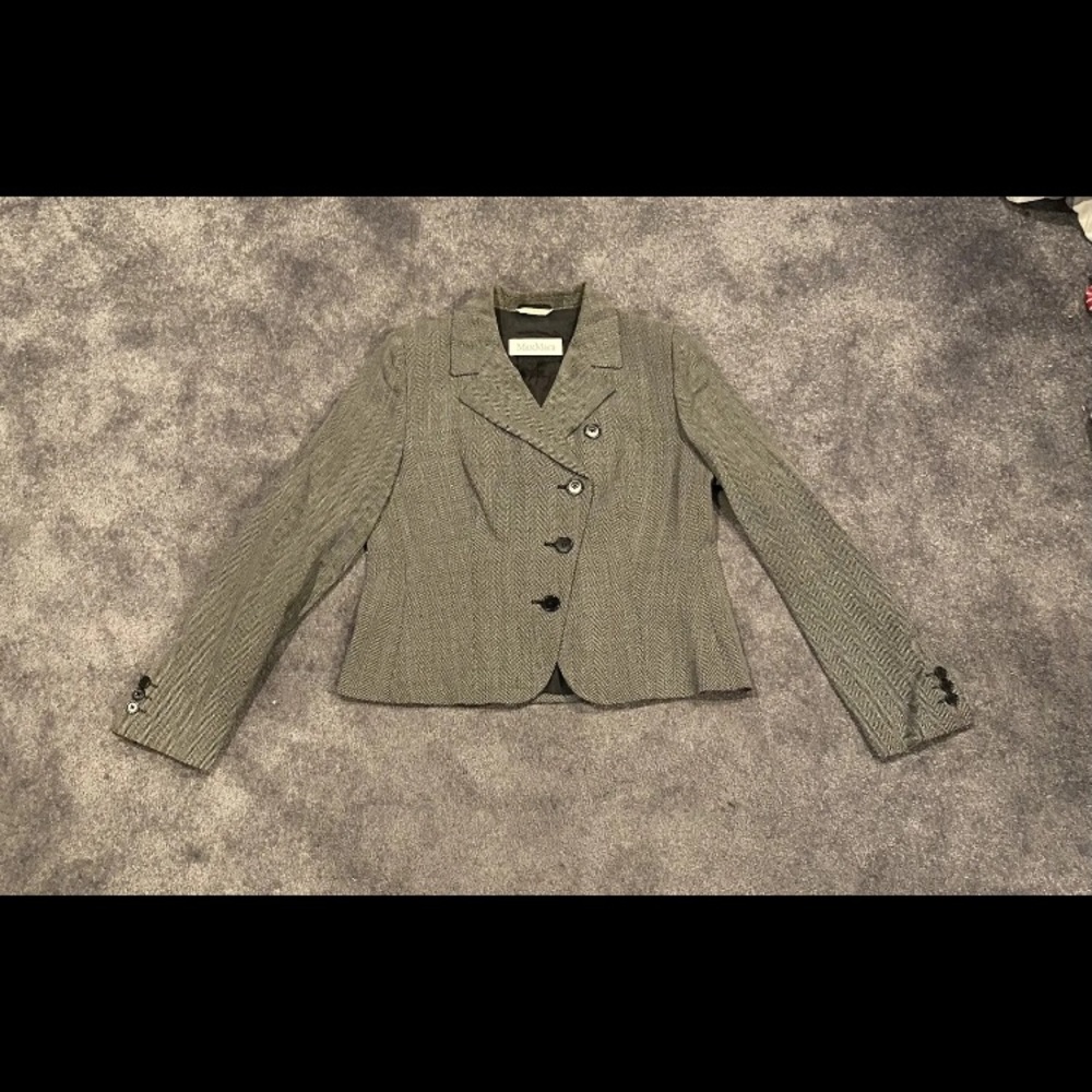 (1) Trendy Vintage Gray Patterned Max Mara Wool Suit Jacket Women’s Size 10